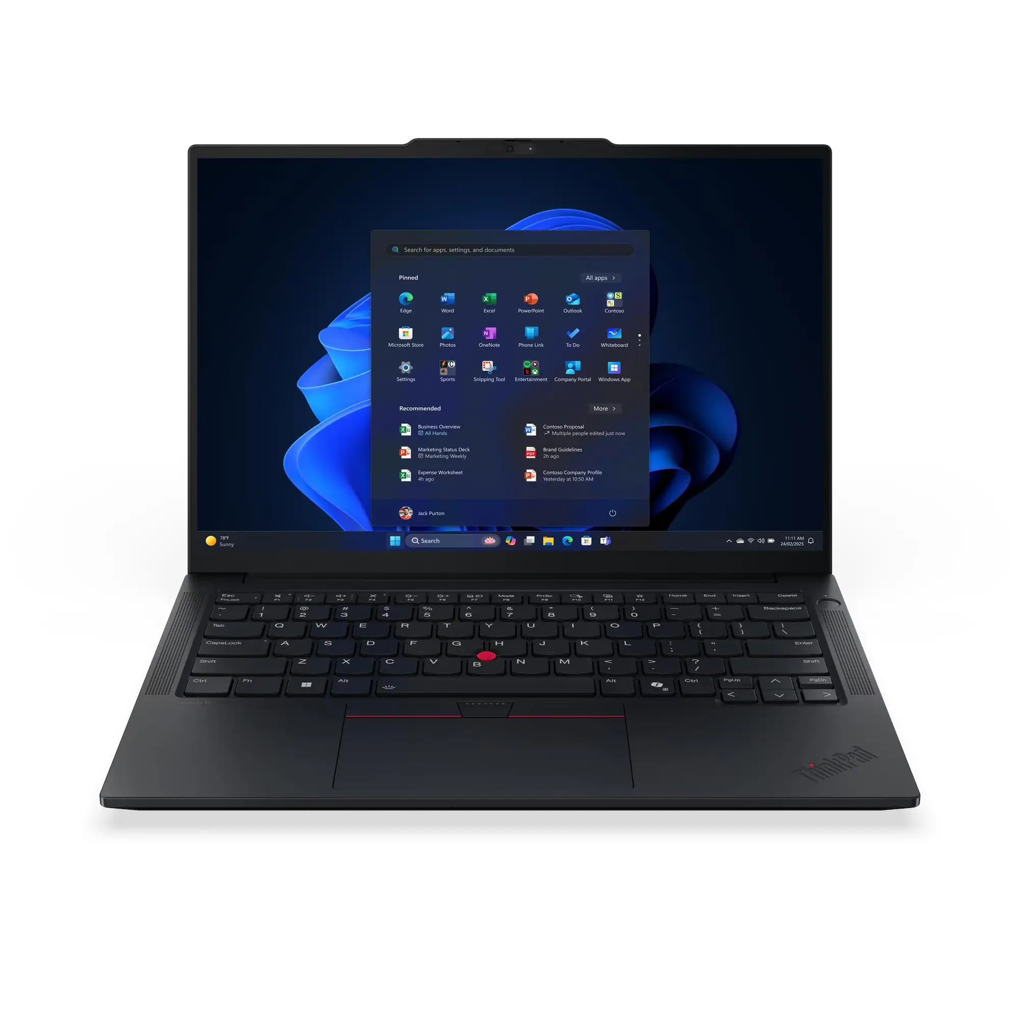 Na zdjęciu widać czarnego otwartego laptopa.